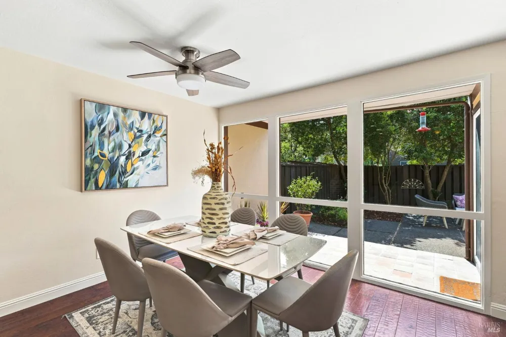 54 Surrey Lane San Rafael, CA 94903