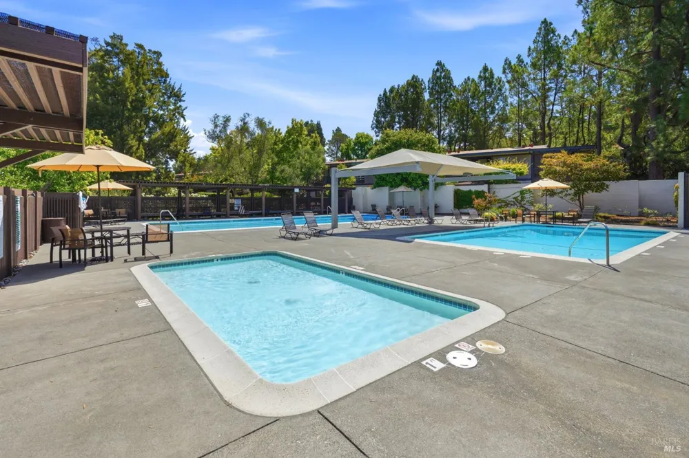 54 Surrey Lane San Rafael, CA 94903