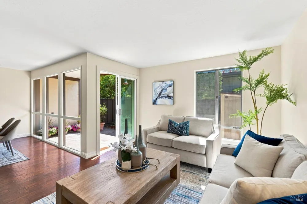 54 Surrey Lane San Rafael, CA 94903