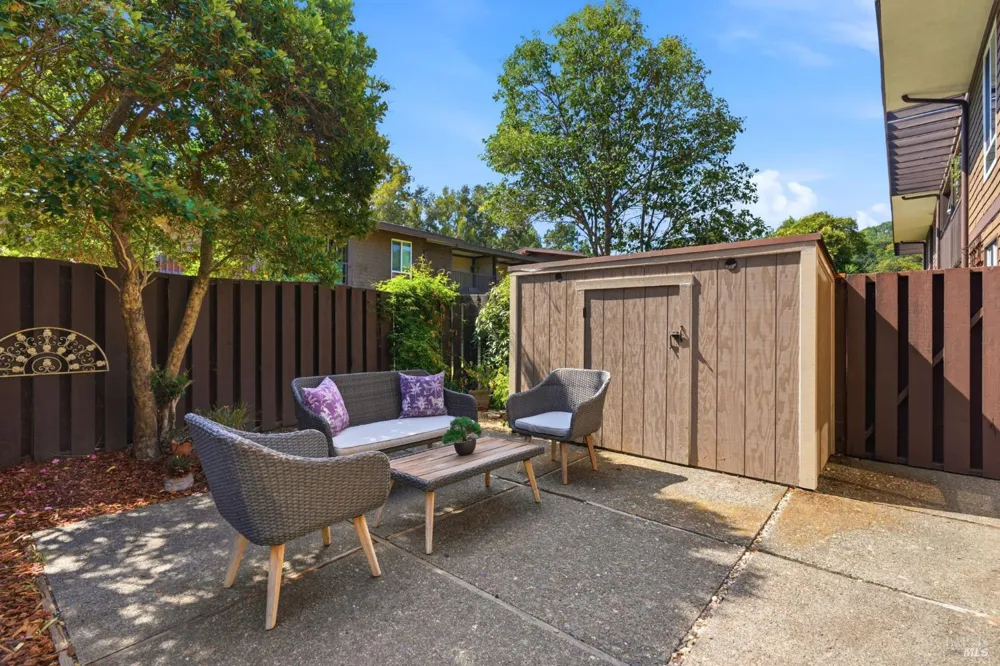 54 Surrey Lane San Rafael, CA 94903