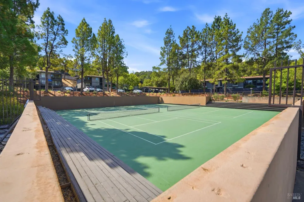 54 Surrey Lane San Rafael, CA 94903