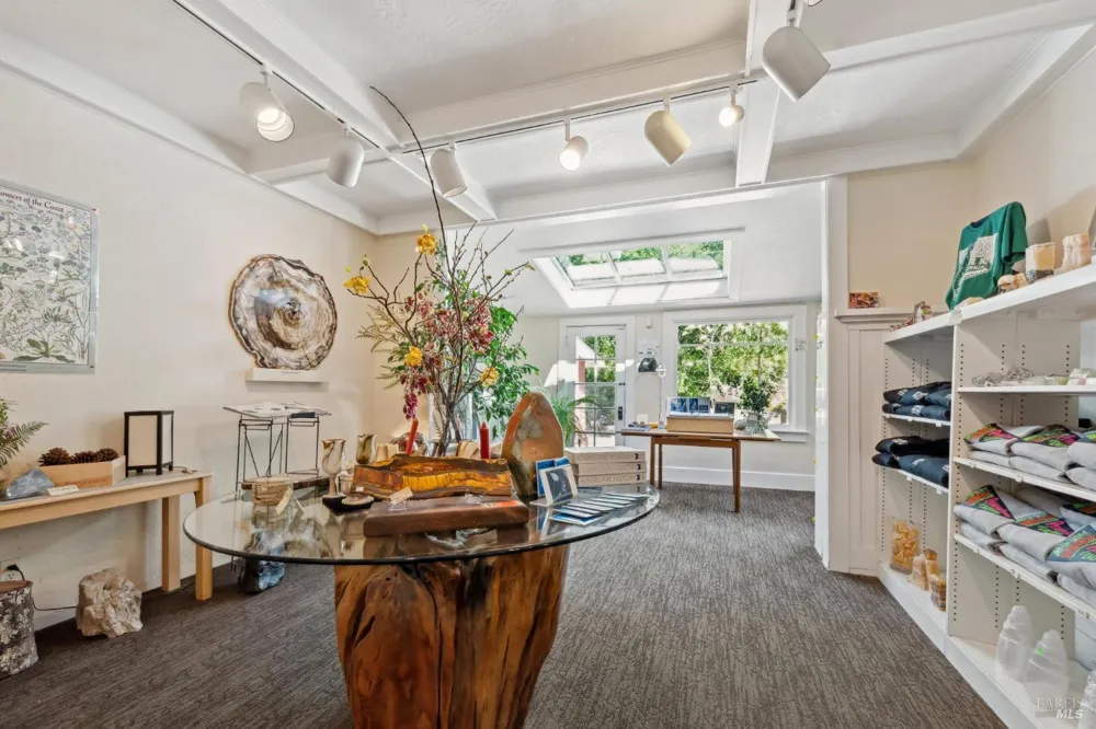 4100 Petrified Forest Road Calistoga, CA 94515