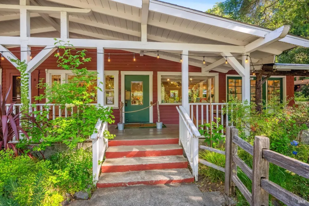 4100 Petrified Forest Road Calistoga, CA 94515