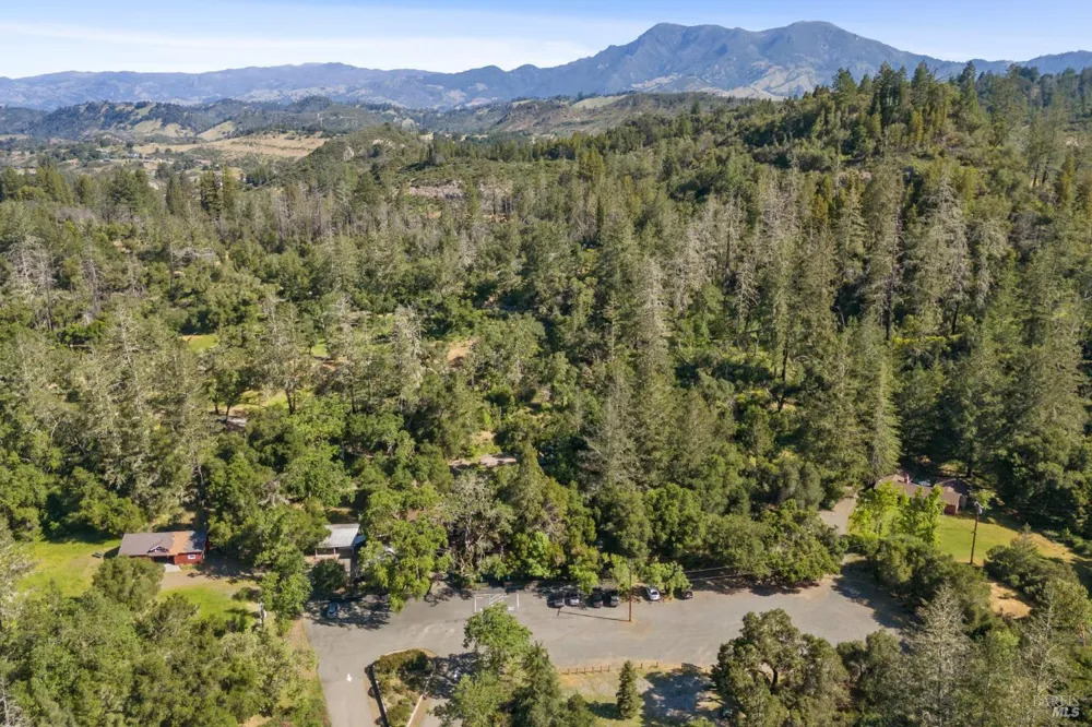 4100 Petrified Forest Road Calistoga, CA 94515