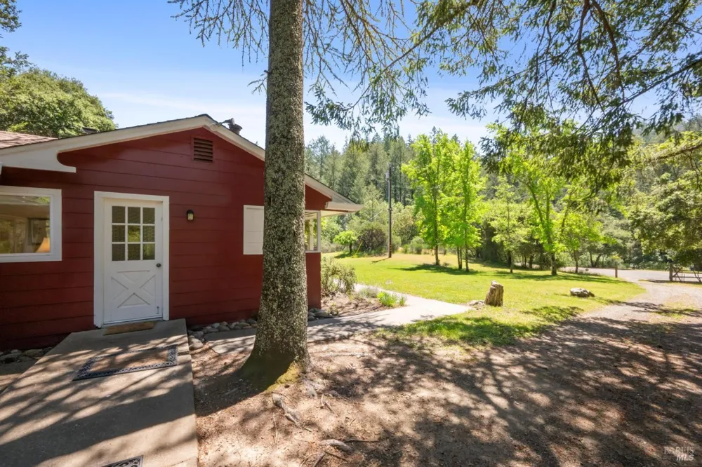 4100 Petrified Forest Road Calistoga, CA 94515