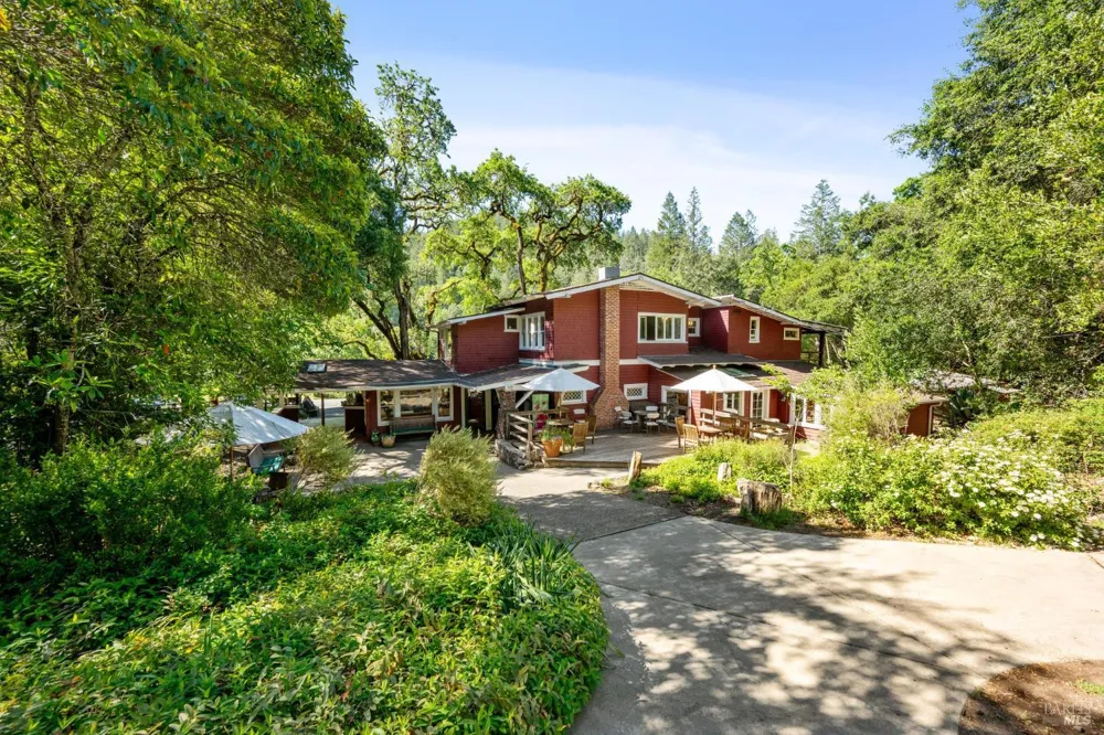 4100 Petrified Forest Road Calistoga, CA 94515