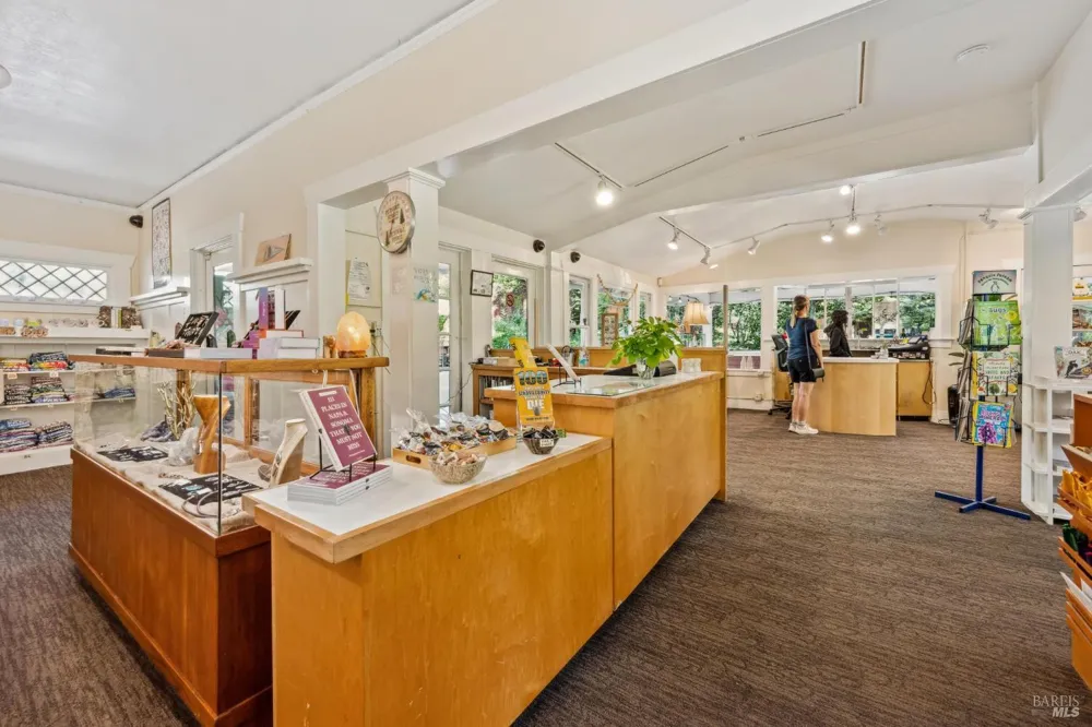 4100 Petrified Forest Road Calistoga, CA 94515