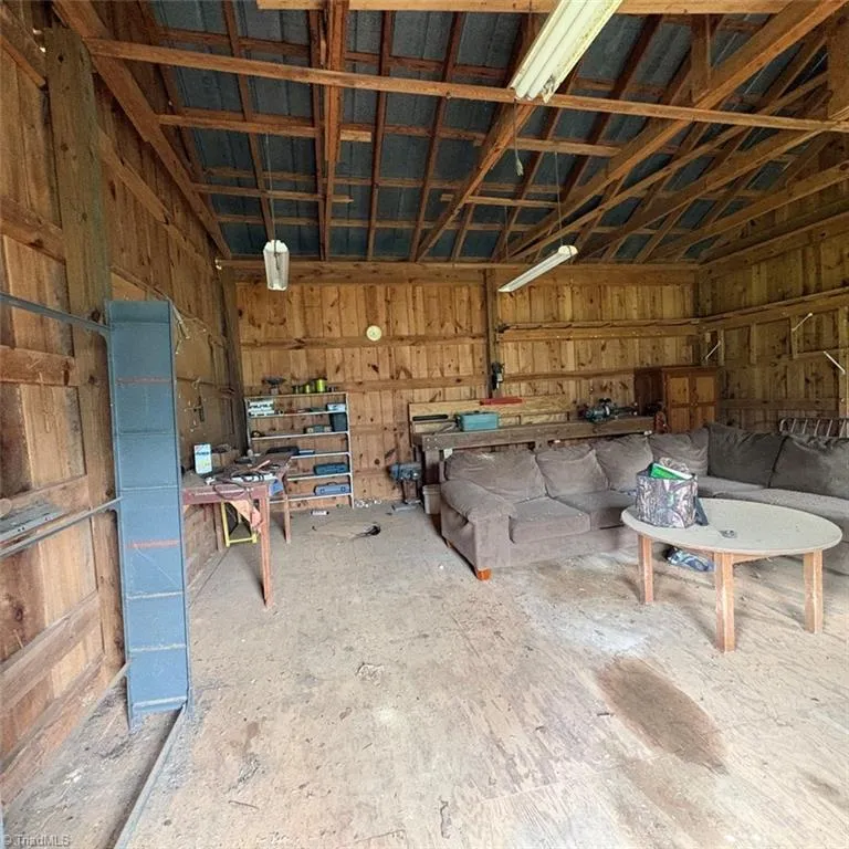 207 Cockerham Road Elkin, NC 28621