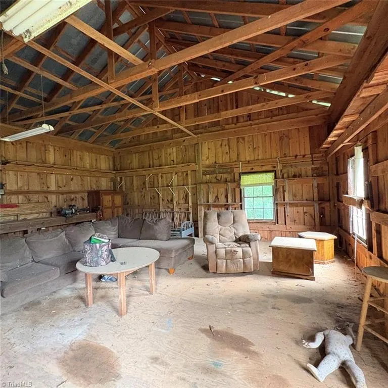 207 Cockerham Road Elkin, NC 28621