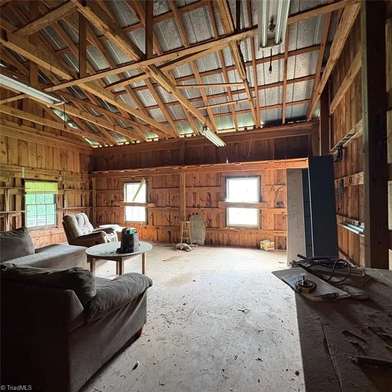 207 Cockerham Road Elkin, NC 28621