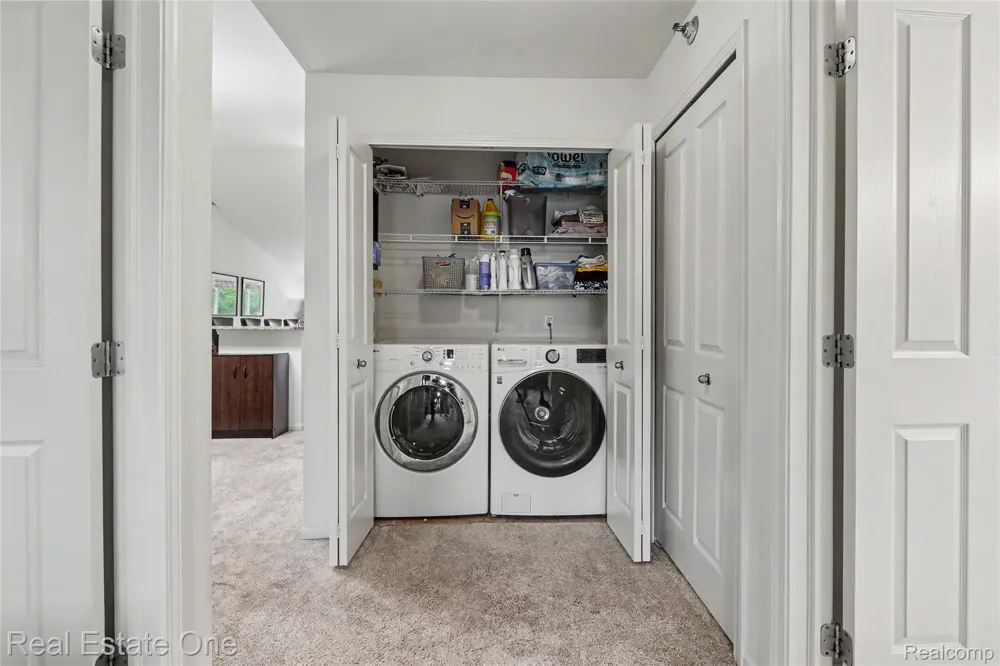2202 Paradise Trail Oxford Charter Township, MI 48371