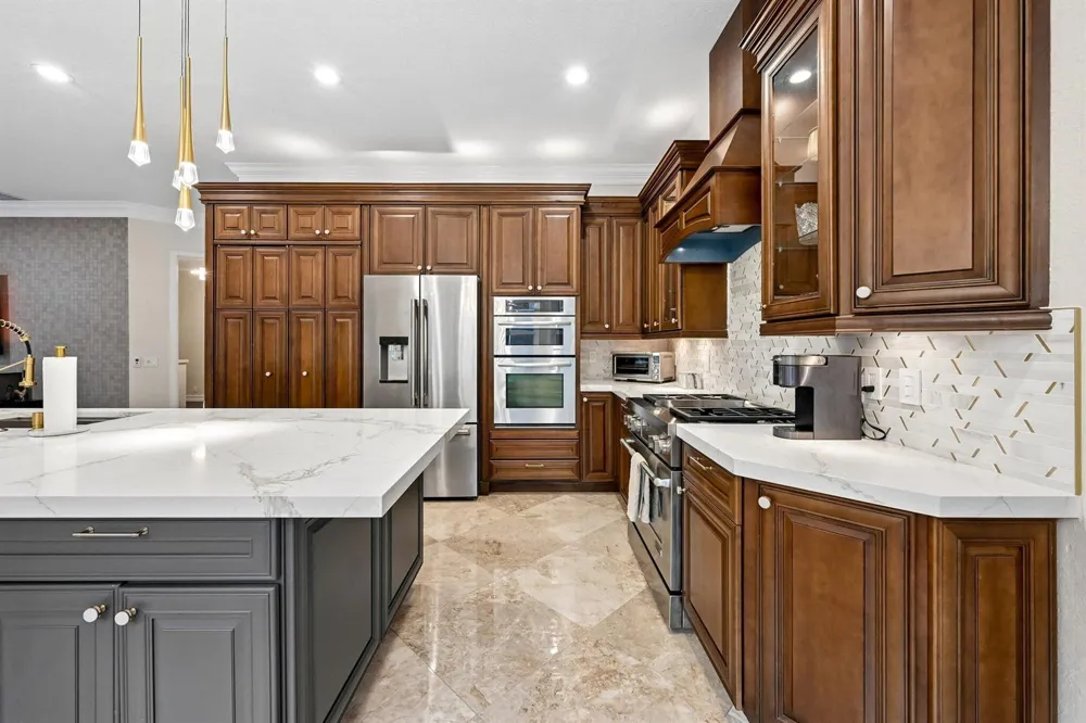 1664 VICTORIA POINTE LANE Weston, FL 33327
