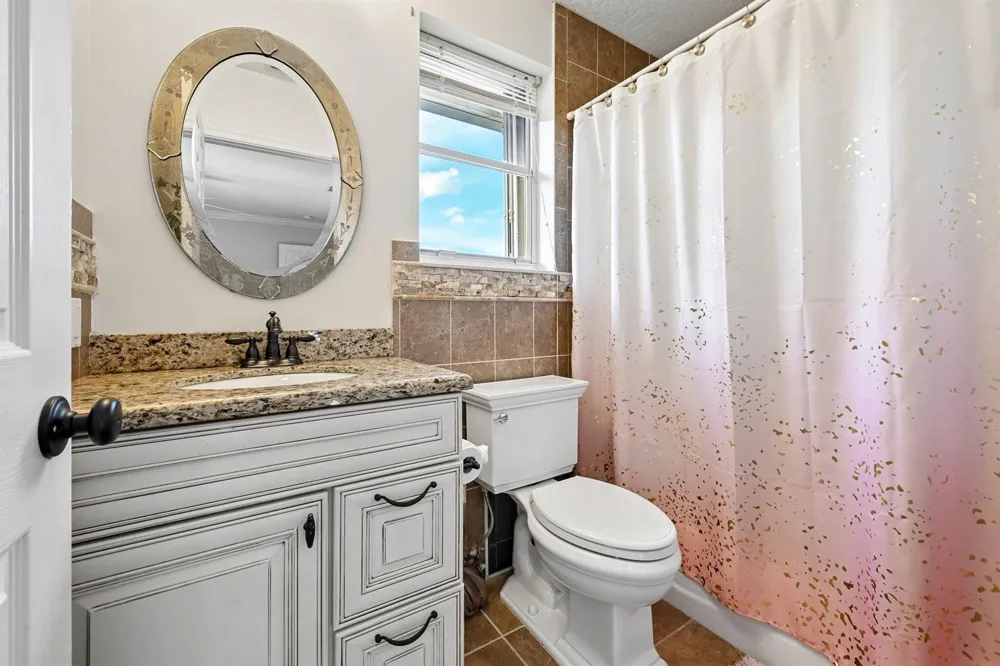 1664 VICTORIA POINTE LANE Weston, FL 33327
