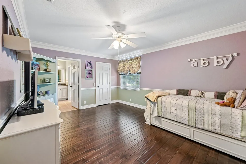 1664 VICTORIA POINTE LANE Weston, FL 33327
