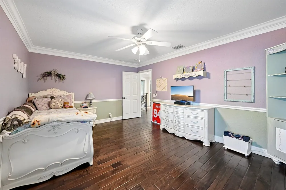 1664 VICTORIA POINTE LANE Weston, FL 33327