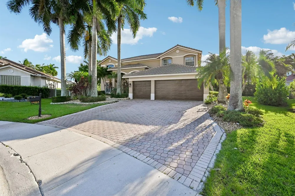 1664 VICTORIA POINTE LANE Weston, FL 33327