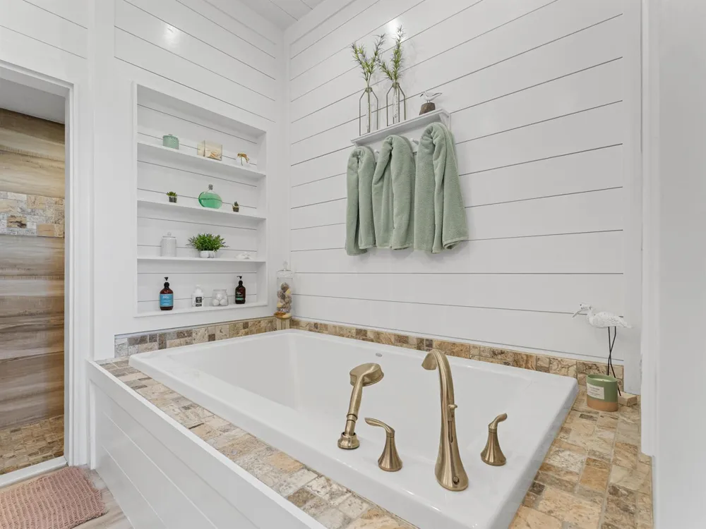 7090 49th Street Vero Beach, FL 32967