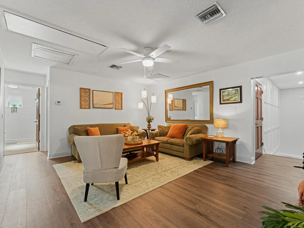 7090 49th Street Vero Beach, FL 32967