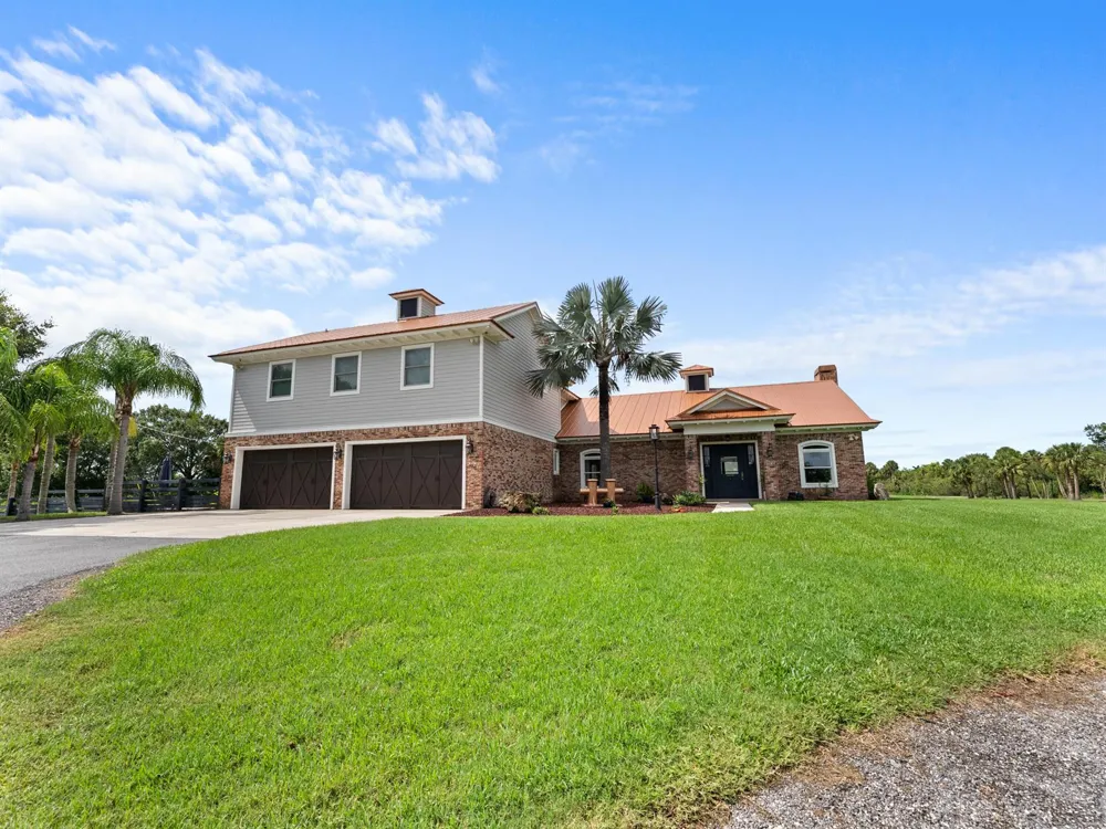 7090 49th Street Vero Beach, FL 32967