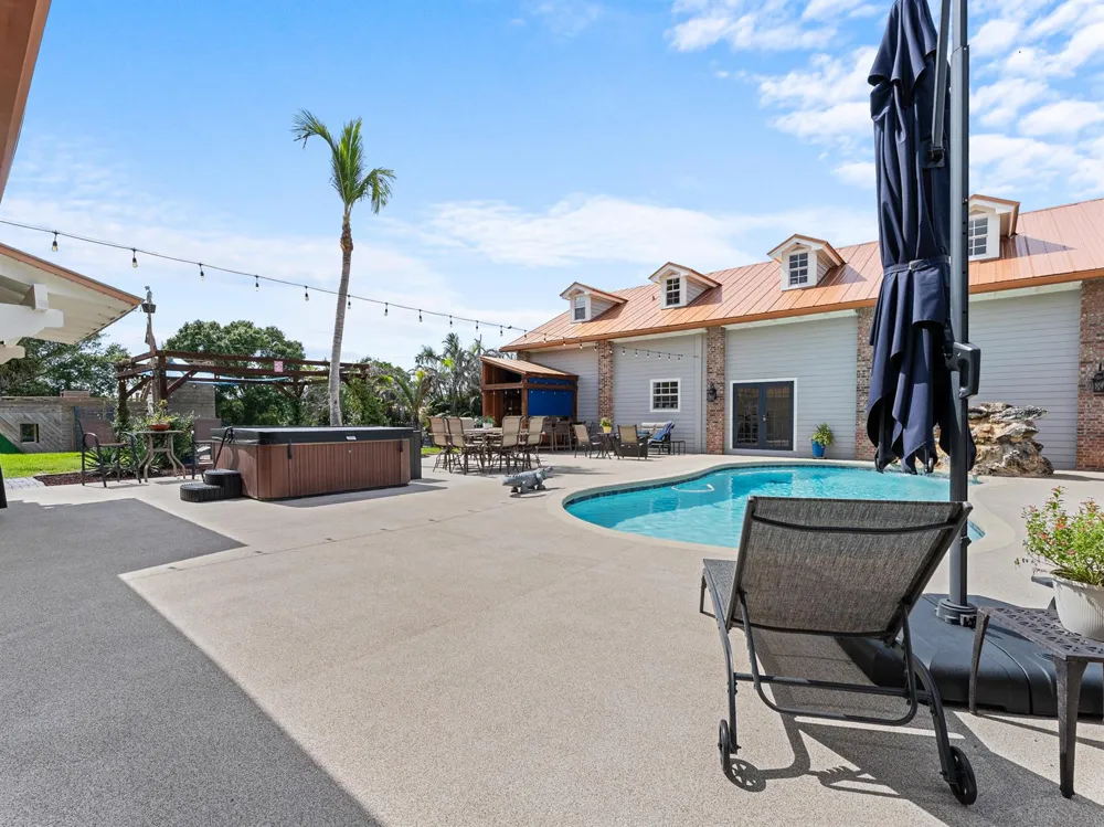 7090 49th Street Vero Beach, FL 32967