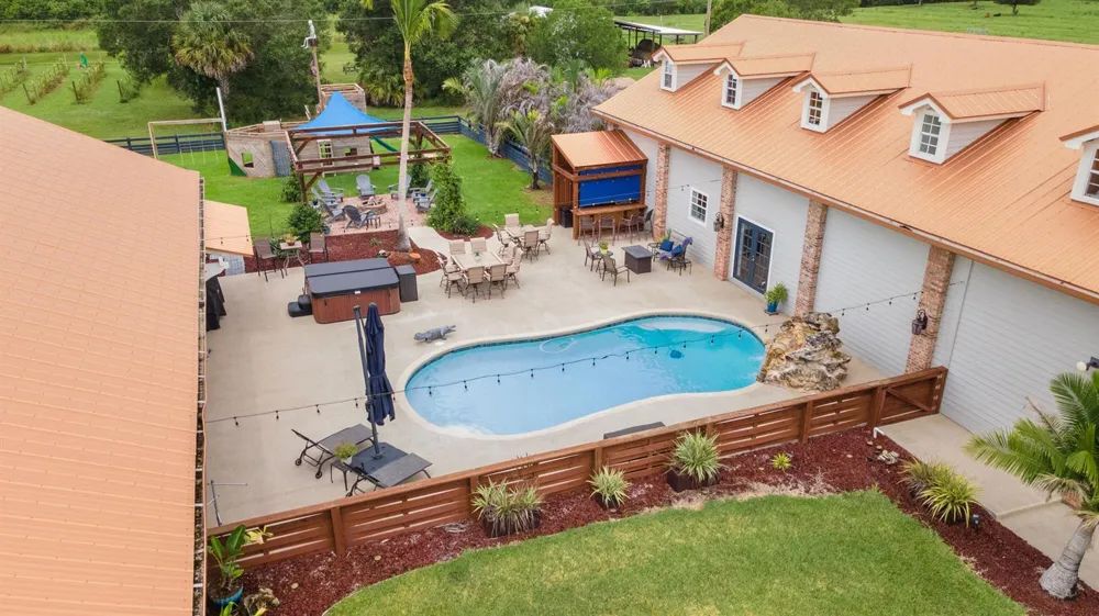 7090 49th Street Vero Beach, FL 32967