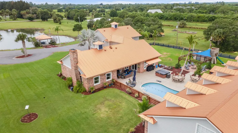 7090 49th Street Vero Beach, FL 32967