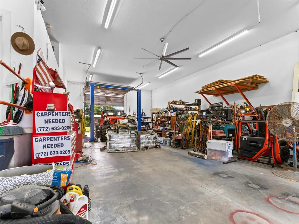 7090 49th Street Vero Beach, FL 32967