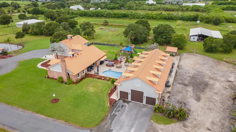 7090 49th Street Vero Beach, FL 32967
