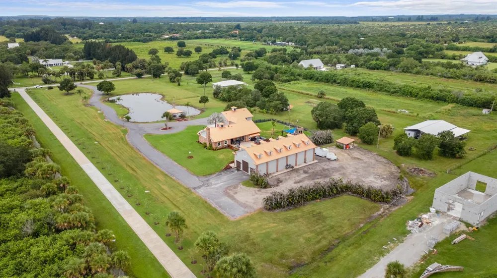 7090 49th Street Vero Beach, FL 32967
