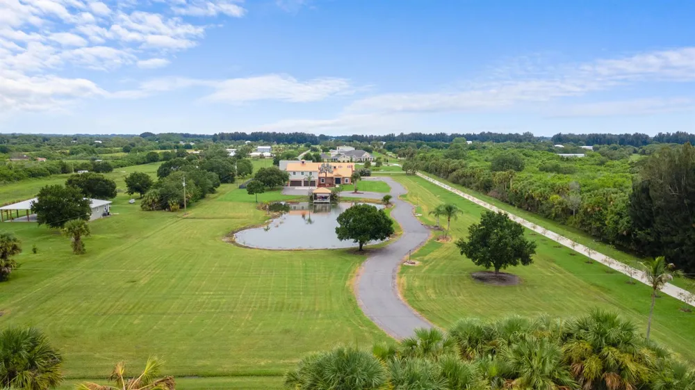 7090 49th Street Vero Beach, FL 32967