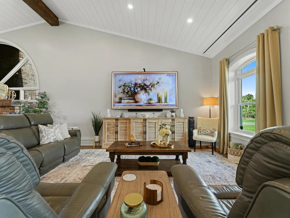 7090 49th Street Vero Beach, FL 32967