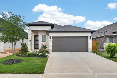 2867 Orange Leaf Drive
