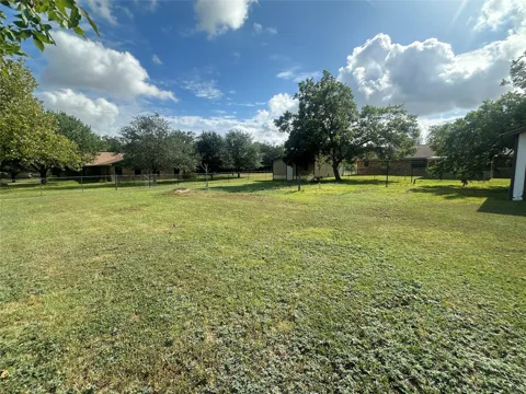 129 S Pecan Street
