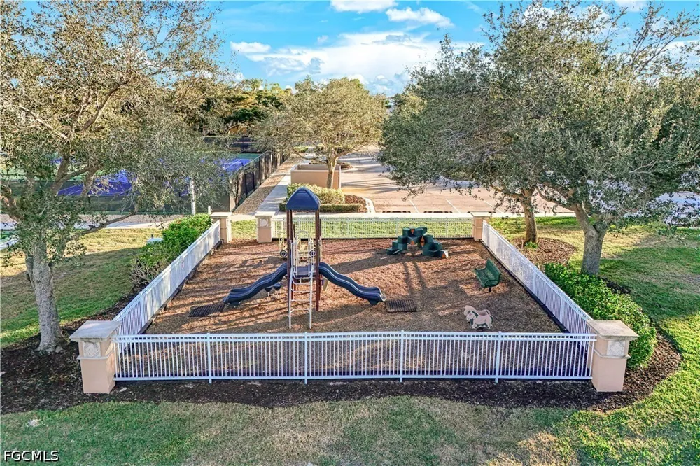 Avon Park Circle Fort Myers, FL 33912
