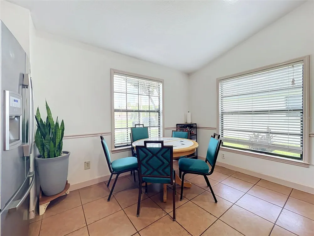 2405 SETTLERS TRAIL Orlando, FL 32837