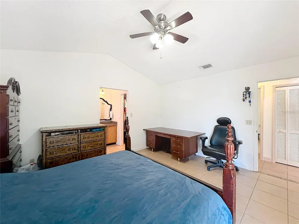 2405 SETTLERS TRAIL Orlando, FL 32837