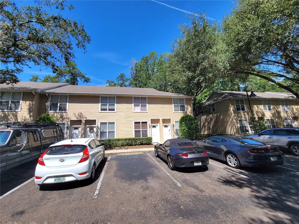 3552 SW 30TH WAY #146 Gainesville, FL 32608