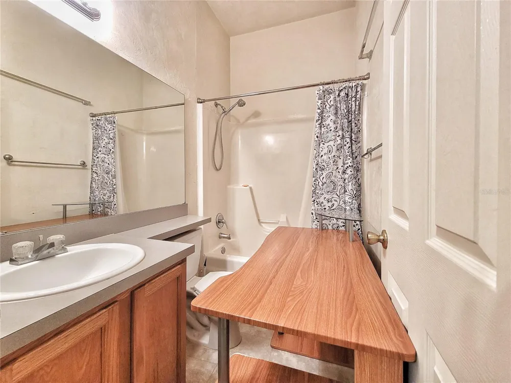 3552 SW 30TH WAY #146 Gainesville, FL 32608