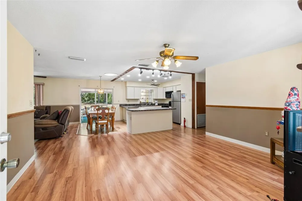 3757 E SIDE COURT Inverness, FL 34453