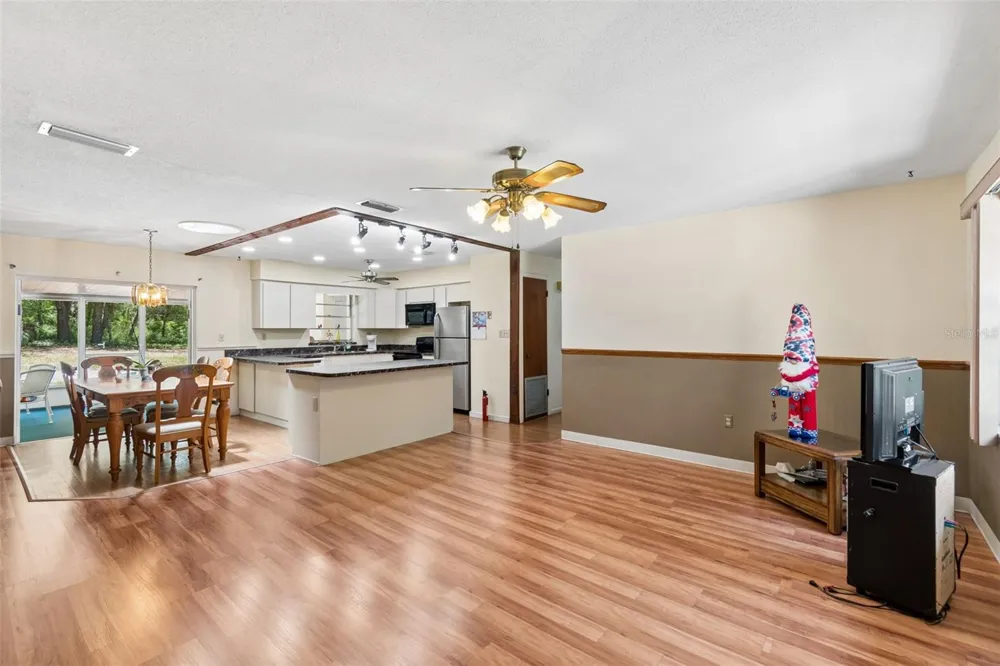 3757 E SIDE COURT Inverness, FL 34453