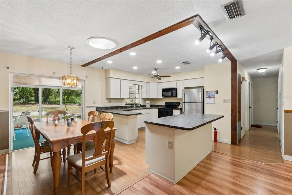 3757 E SIDE COURT Inverness, FL 34453