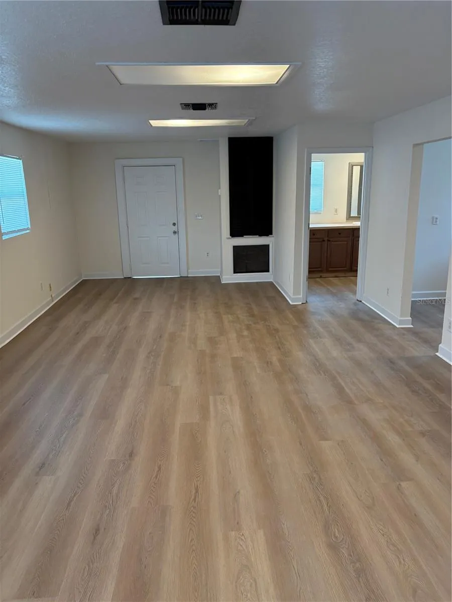 1100 JAMELA DRIVE #B Ocoee, FL 34761