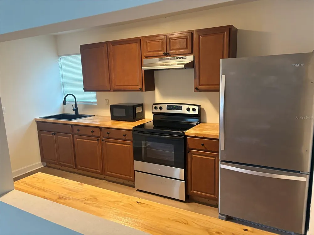 1100 JAMELA DRIVE #B Ocoee, FL 34761