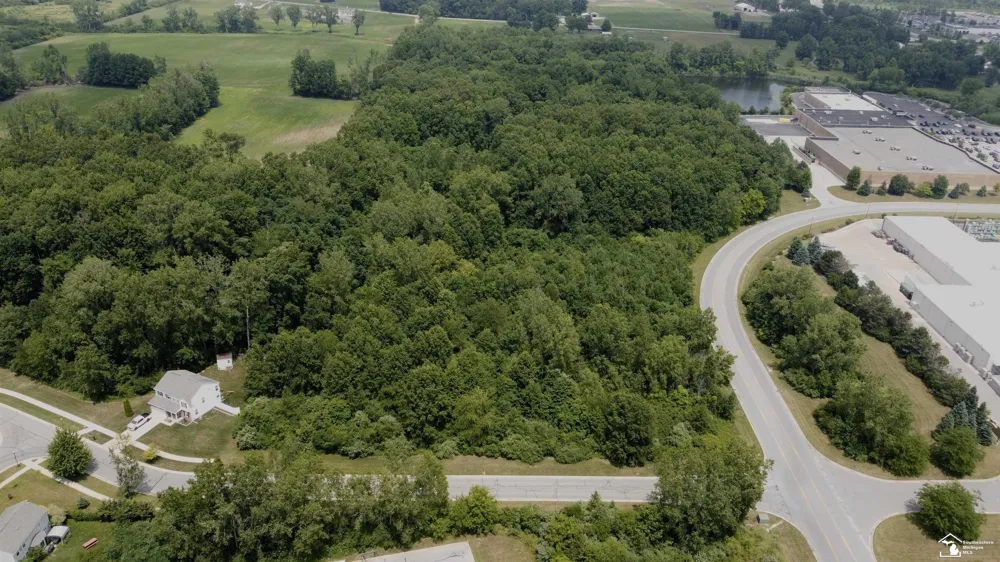 Mall Road Frenchtown Township, MI 48162