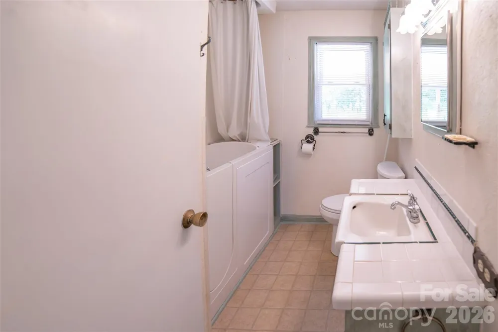 116 Clark Street Morganton, NC 28655