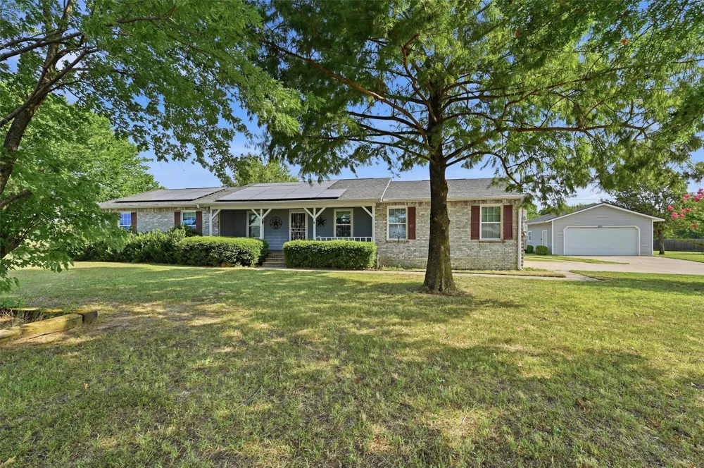 27513 State Highway 56 Whitesboro, TX 76273
