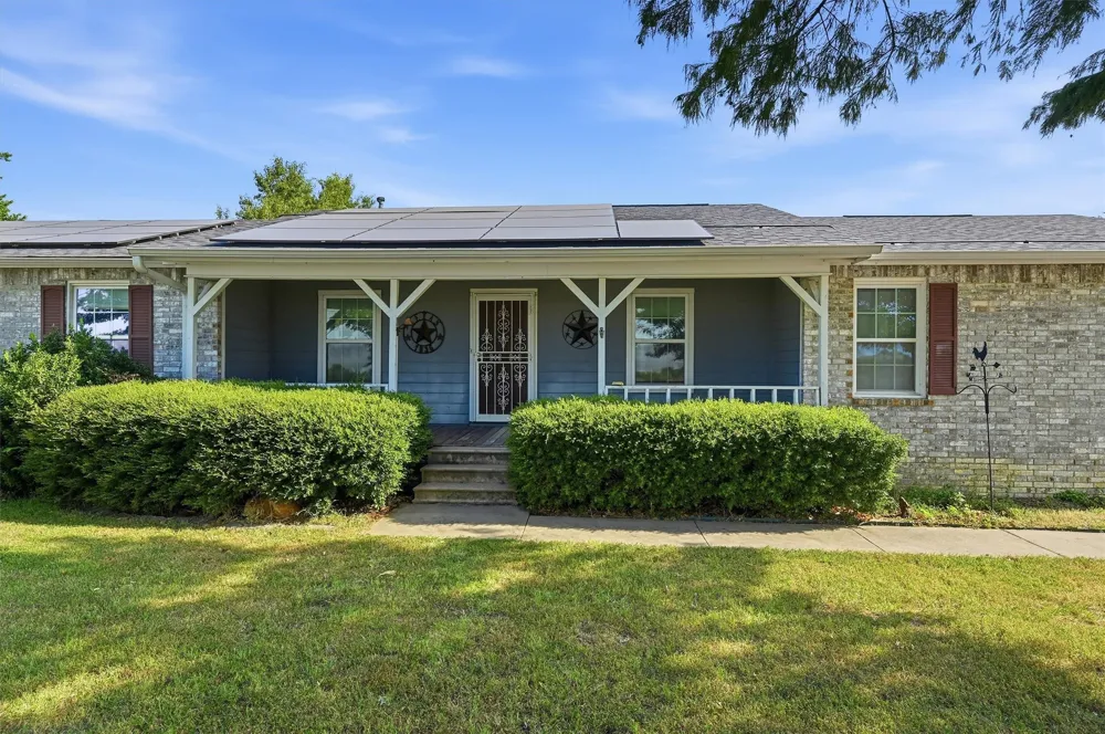 27513 State Highway 56 Whitesboro, TX 76273