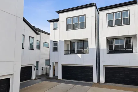 2706 Grand Fountains Drive #H