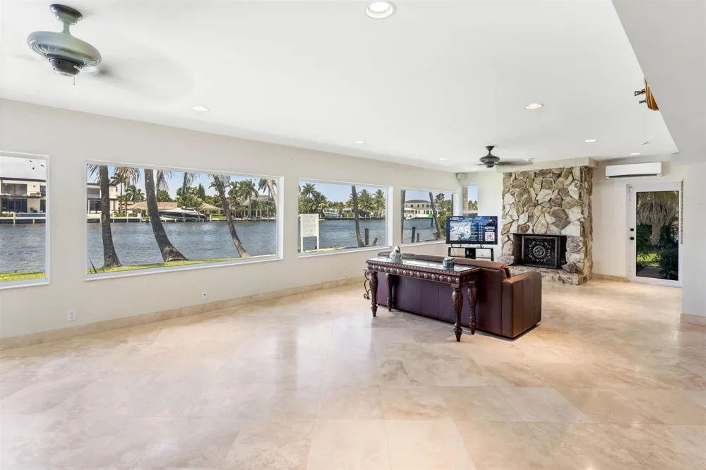 2605 RIVERSIDE DRIVE Pompano Beach, FL 33062