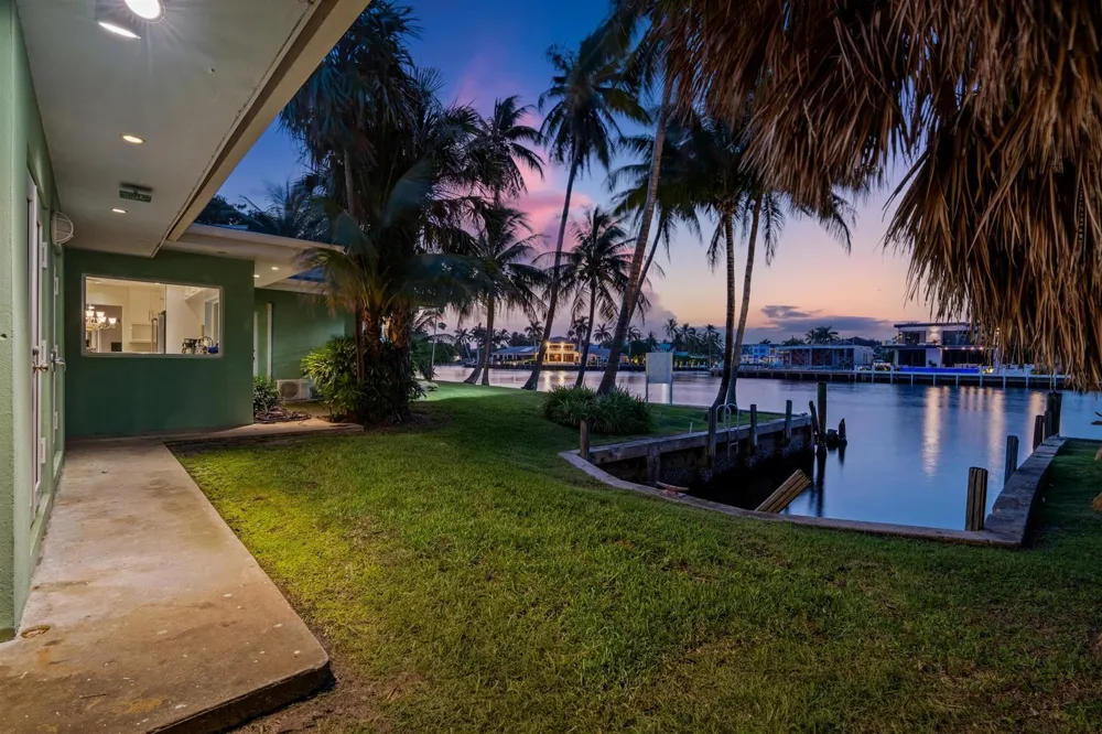2605 RIVERSIDE DRIVE Pompano Beach, FL 33062